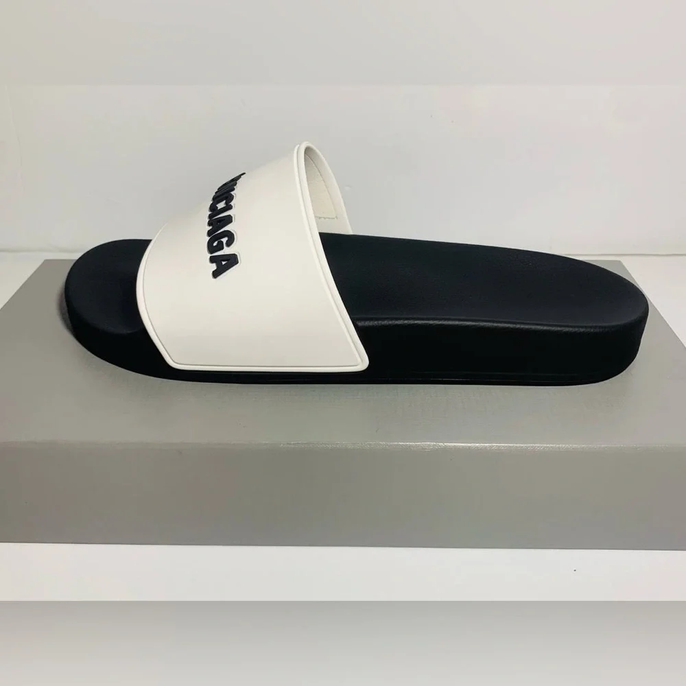 Balenciaga Men's Logo Mismatched Slide Sandal Size 8